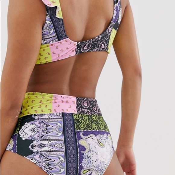 Bathing suit - Picture 2 of 3